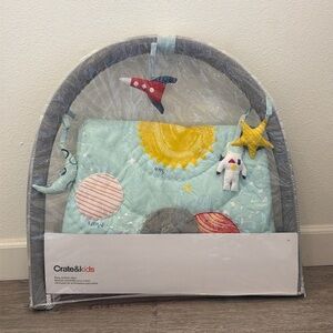 Crate & Kids Baby Activity Gym